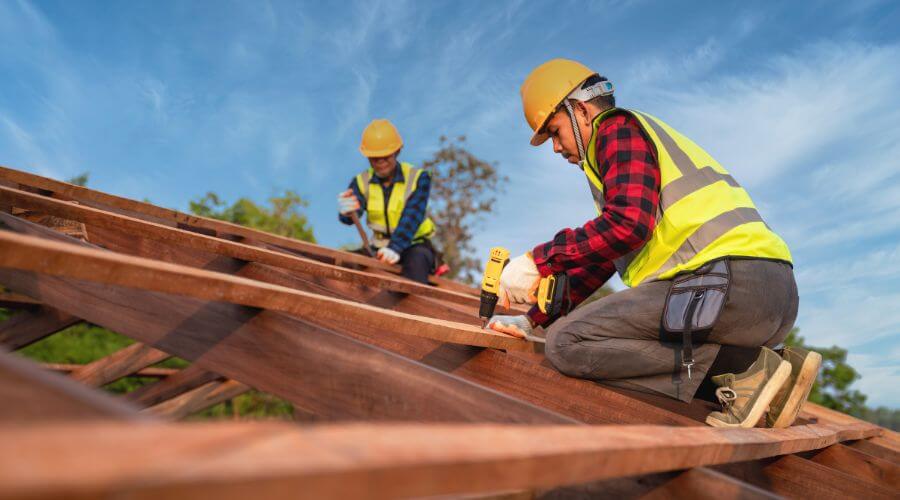 Professional Flat Roofing Installation services in Strawberry Plains, TN